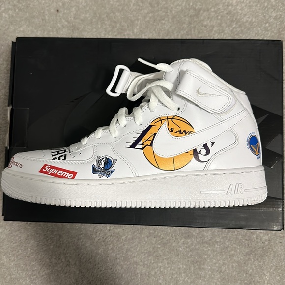 Supreme x NBA x Air Force 1 Mid 07 'White' - Picture 4 of 5